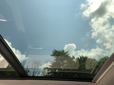 2026 Volkswagen Taos SE w/panoramic sunroof