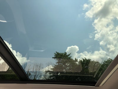 2026 Volkswagen Taos SE w/panoramic sunroof