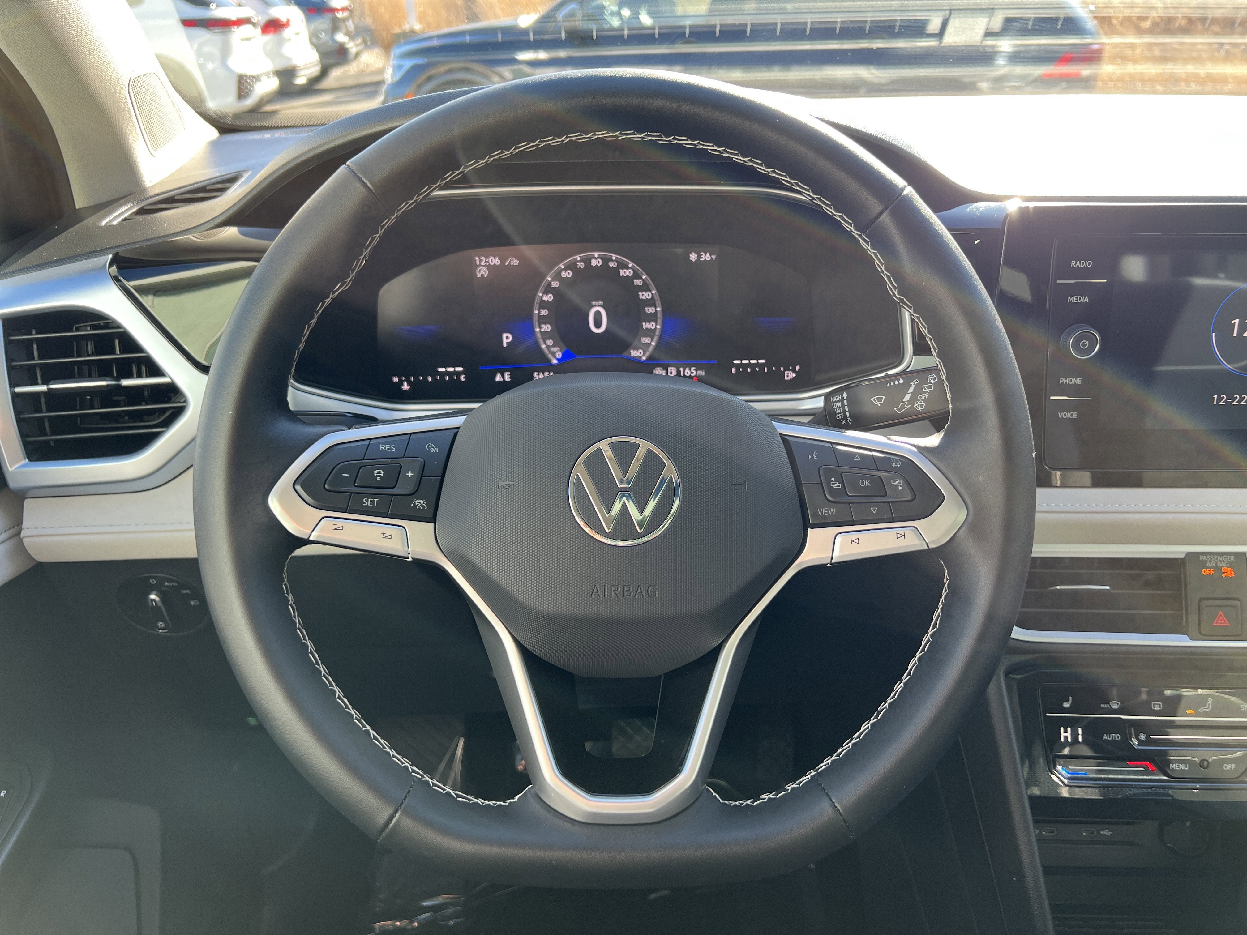 2025 Volkswagen Taos SE