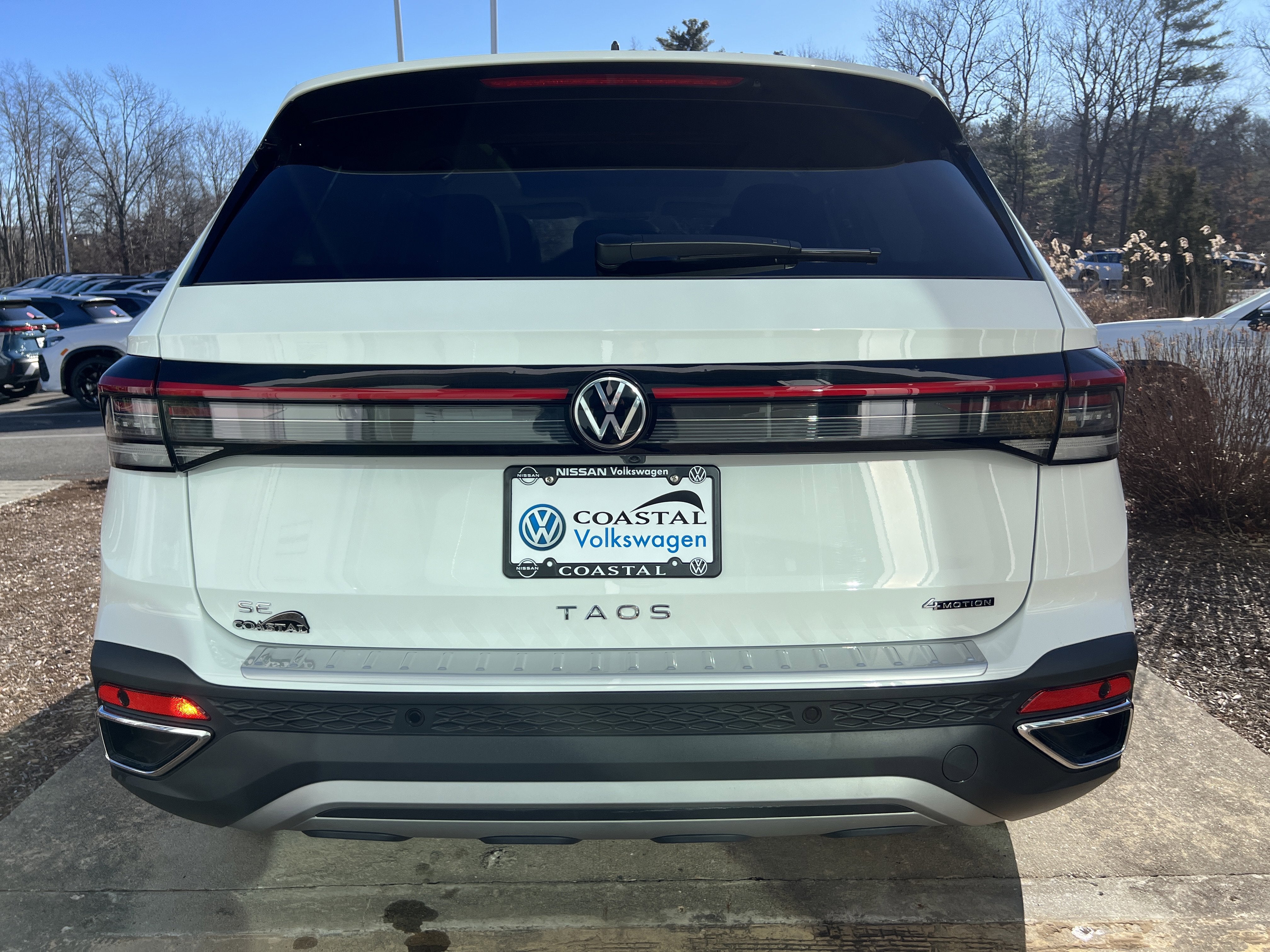 2025 Volkswagen Taos SE