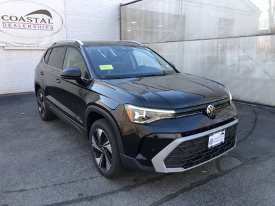 2026 Volkswagen Taos SE w/panoramic sunroof