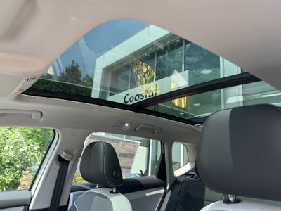 2026 Volkswagen Taos SE w/panoramic sunroof