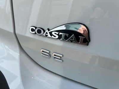 2026 Volkswagen Taos SE w/panoramic sunroof