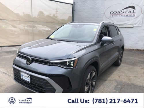 2026 Volkswagen Taos SE w/panoramic sunroof