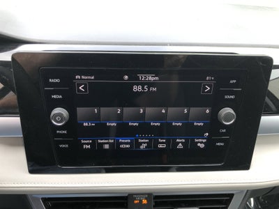2026 Volkswagen Taos SE w/panoramic sunroof