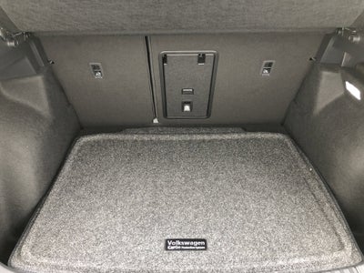 2026 Volkswagen Taos SE w/panoramic sunroof