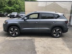 2026 Volkswagen Taos SE w/panoramic sunroof