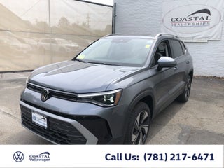 2026 Volkswagen Taos SE w/panoramic sunroof