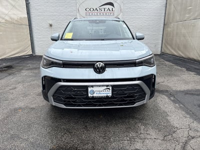 2027 Volkswagen Taos SE w/panoramic sunroof