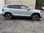 2027 Volkswagen Taos SE w/panoramic sunroof