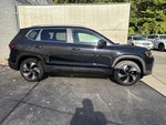 2027 Volkswagen Taos SE w/panoramic sunroof