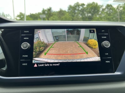 2023 Volkswagen Taos SE W/ Panoramic Sunroof