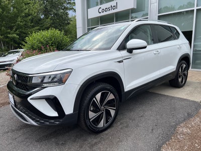 2023 Volkswagen Taos SE W/ Panoramic Sunroof