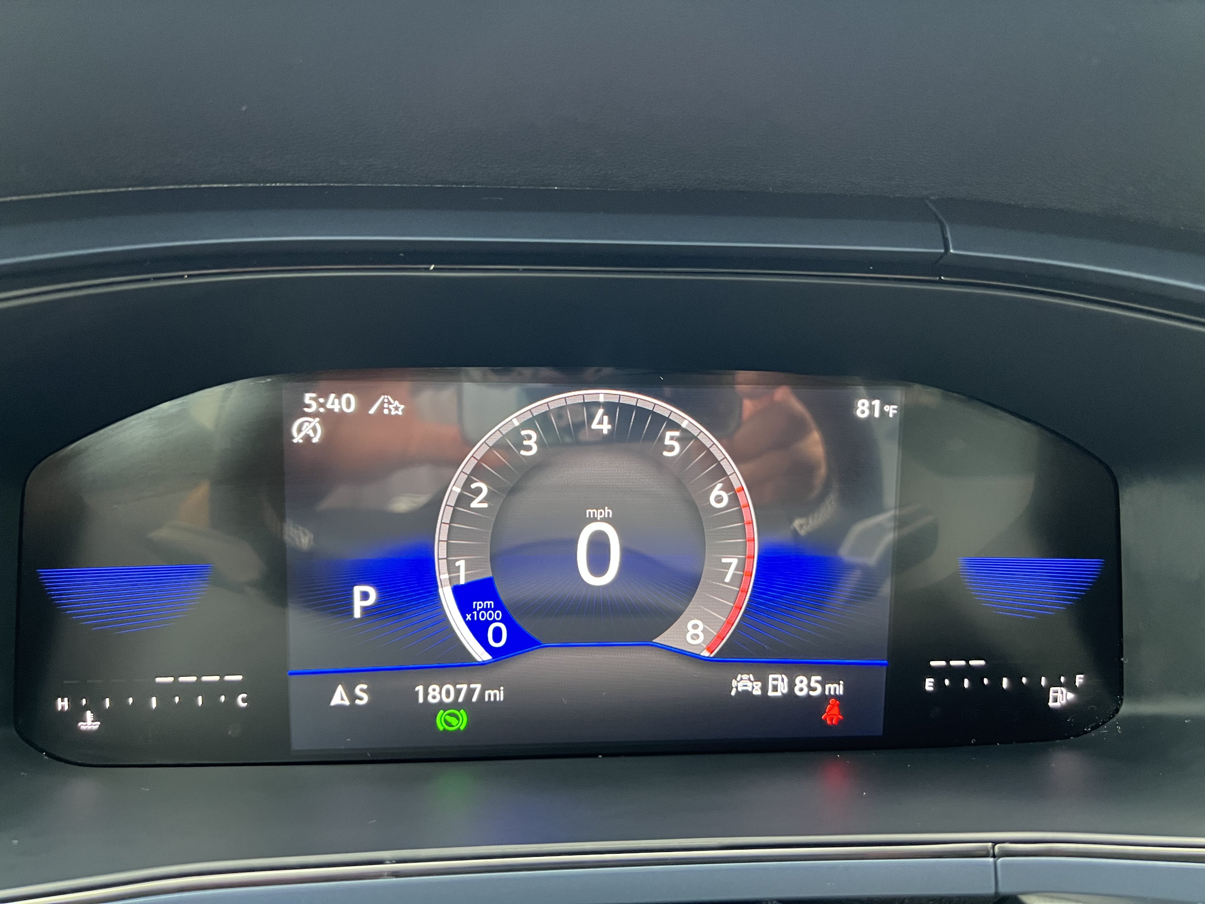2023 Volkswagen Taos SE W/ Panoramic Sunroof