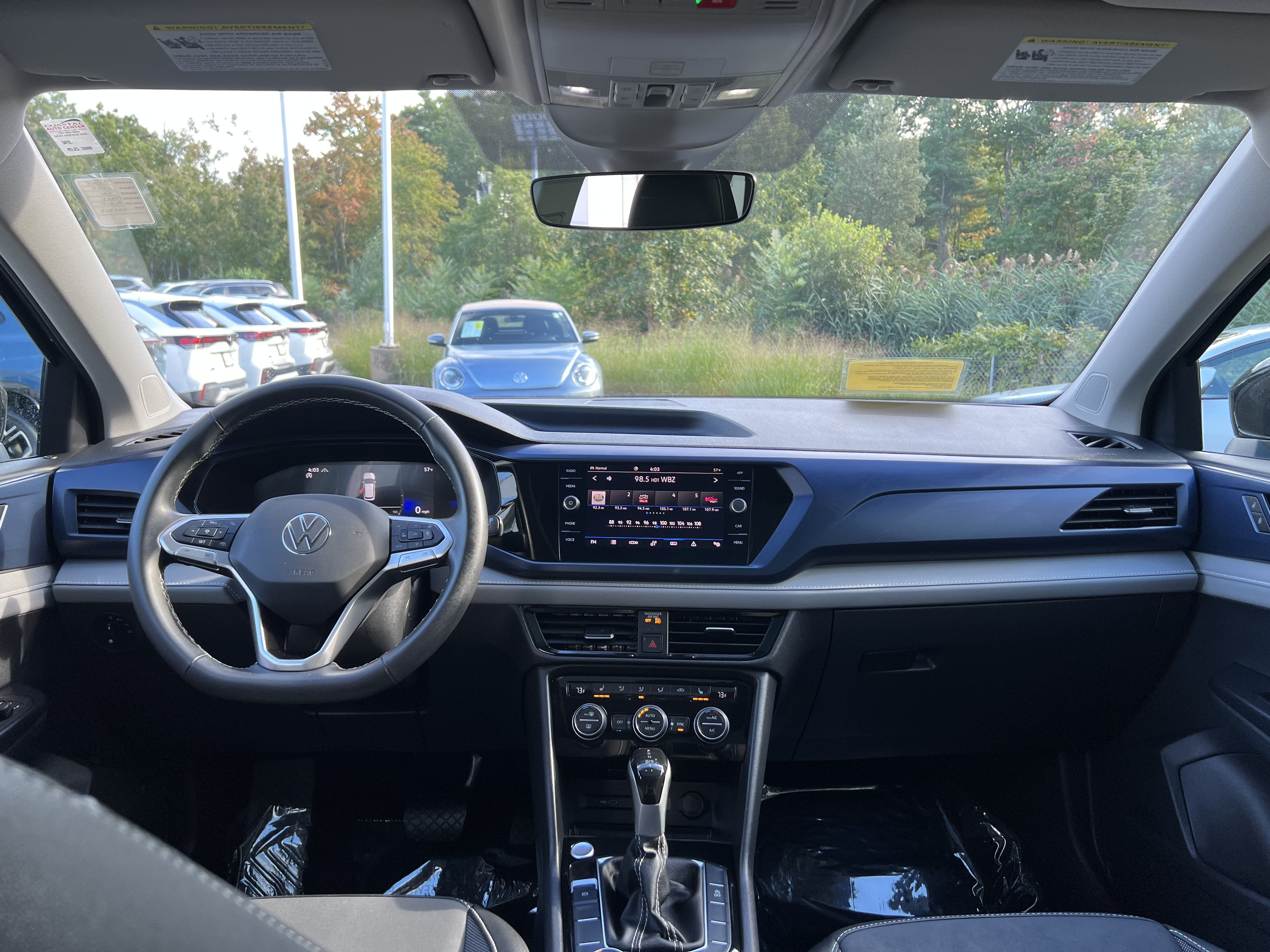 2024 Volkswagen Taos SE