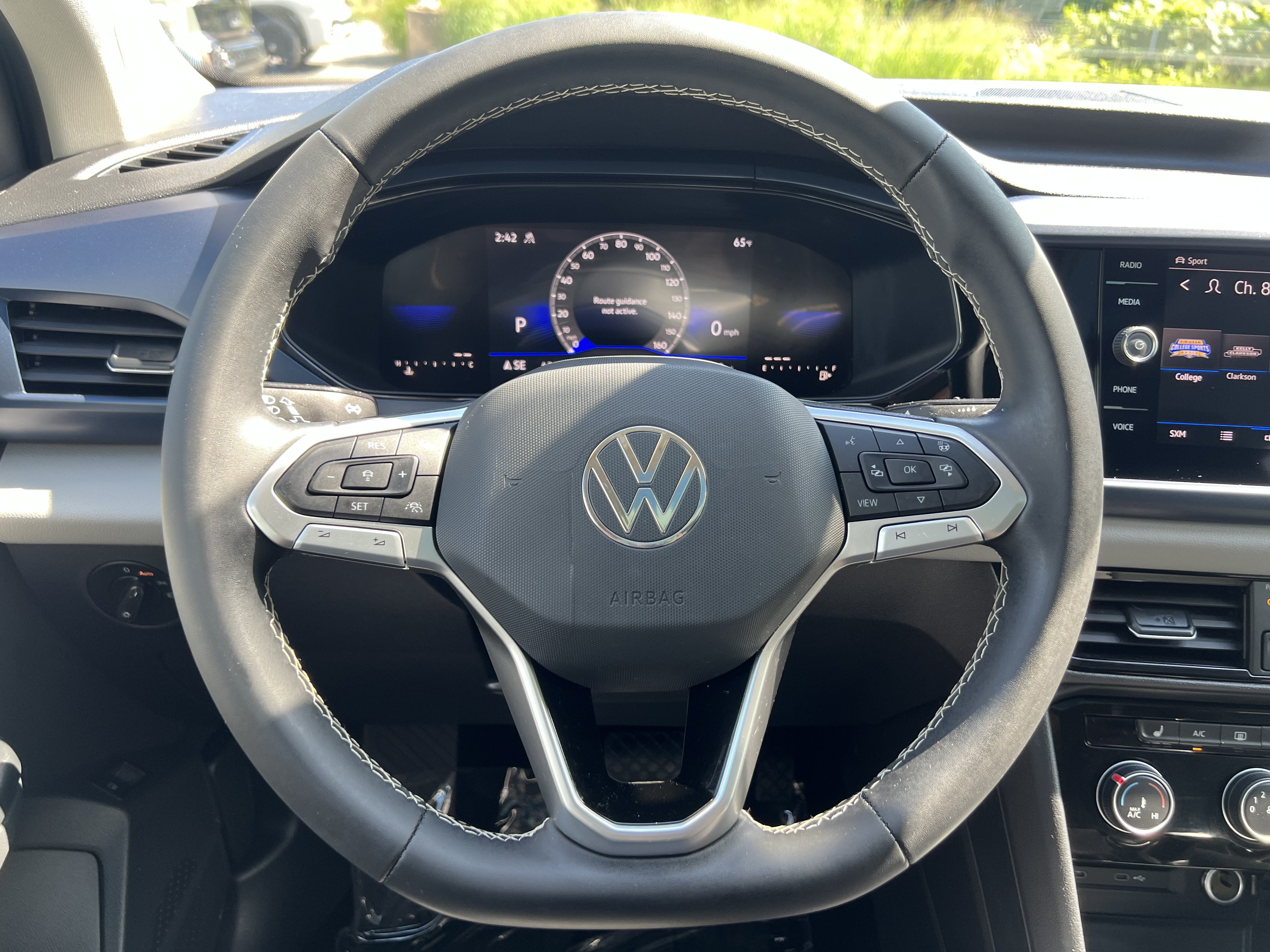 2023 Volkswagen Taos SE