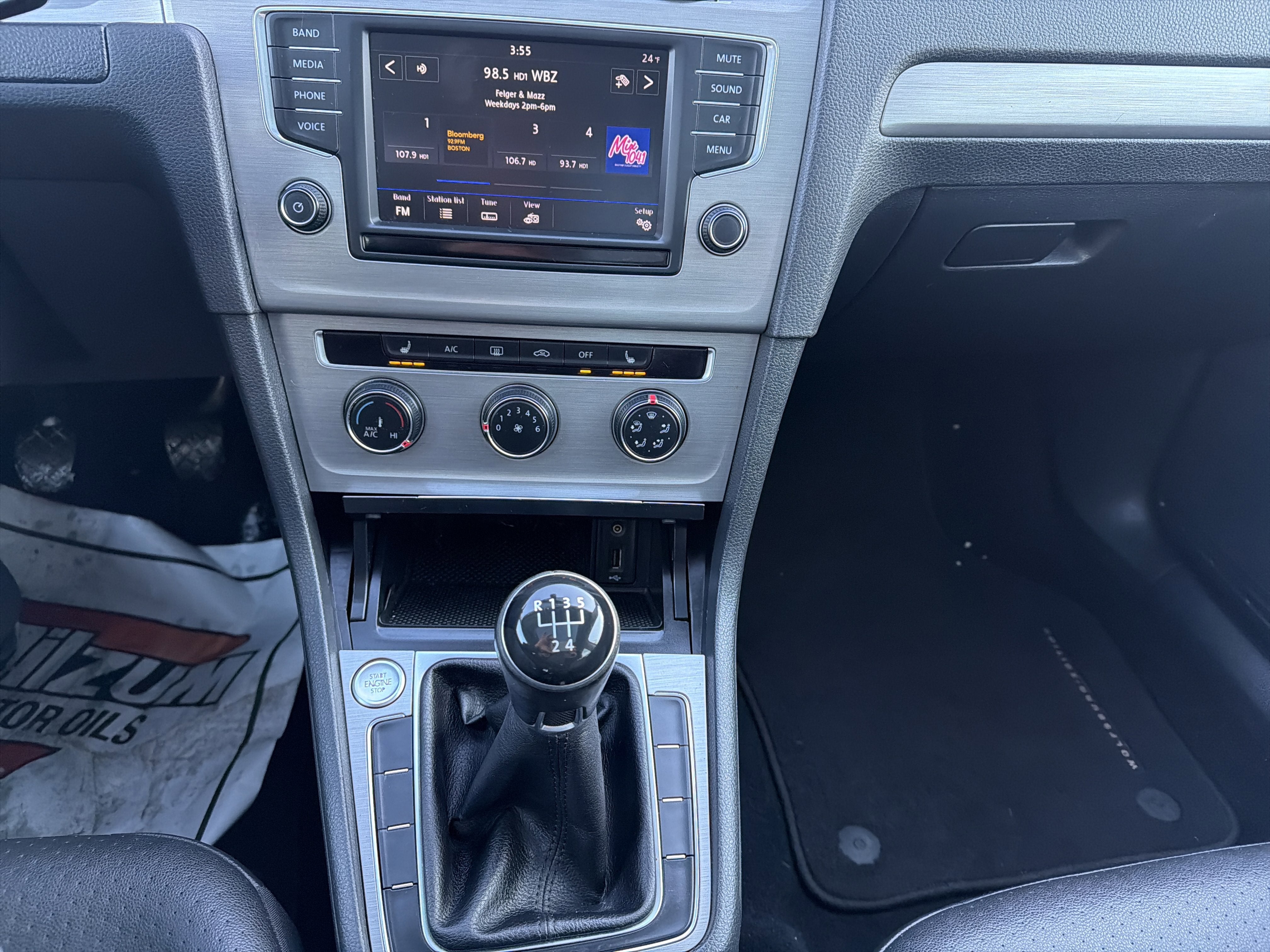 2017 Volkswagen Golf Base