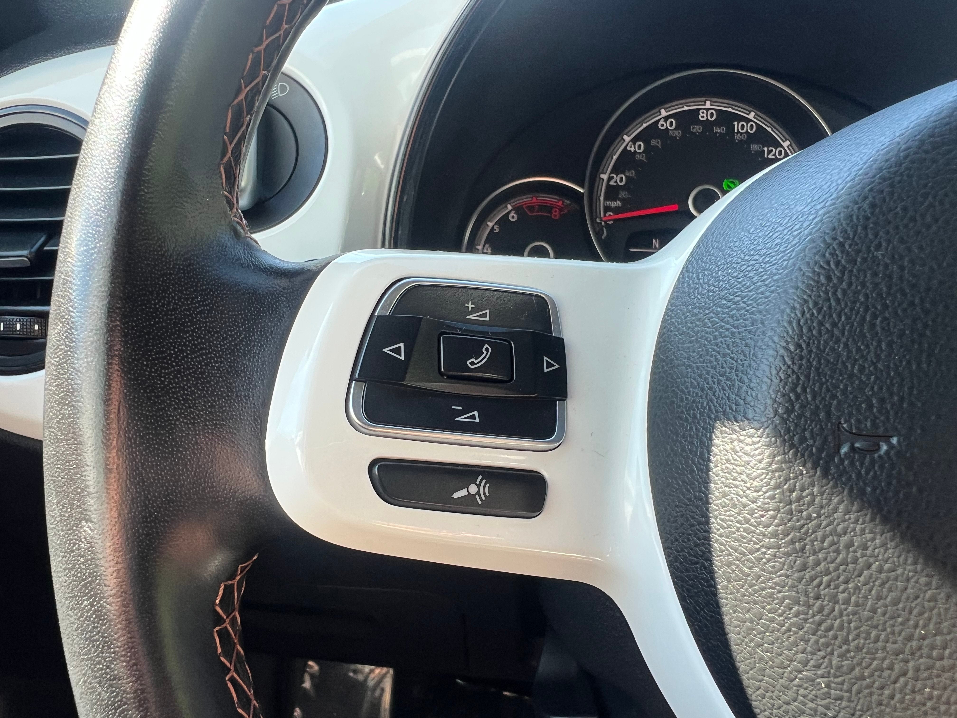 2017 Volkswagen Beetle Convertible Base