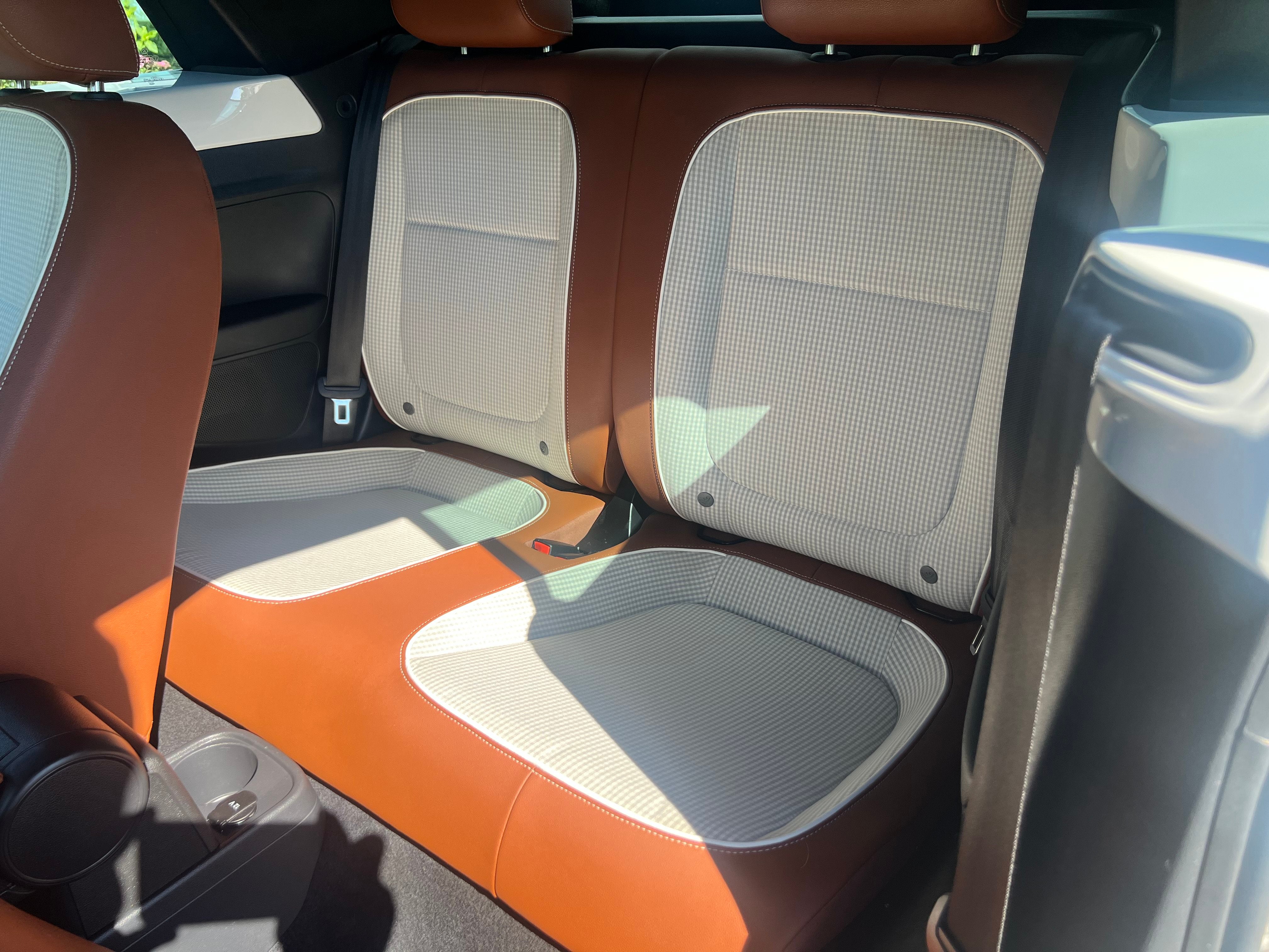 2017 Volkswagen Beetle Convertible Base