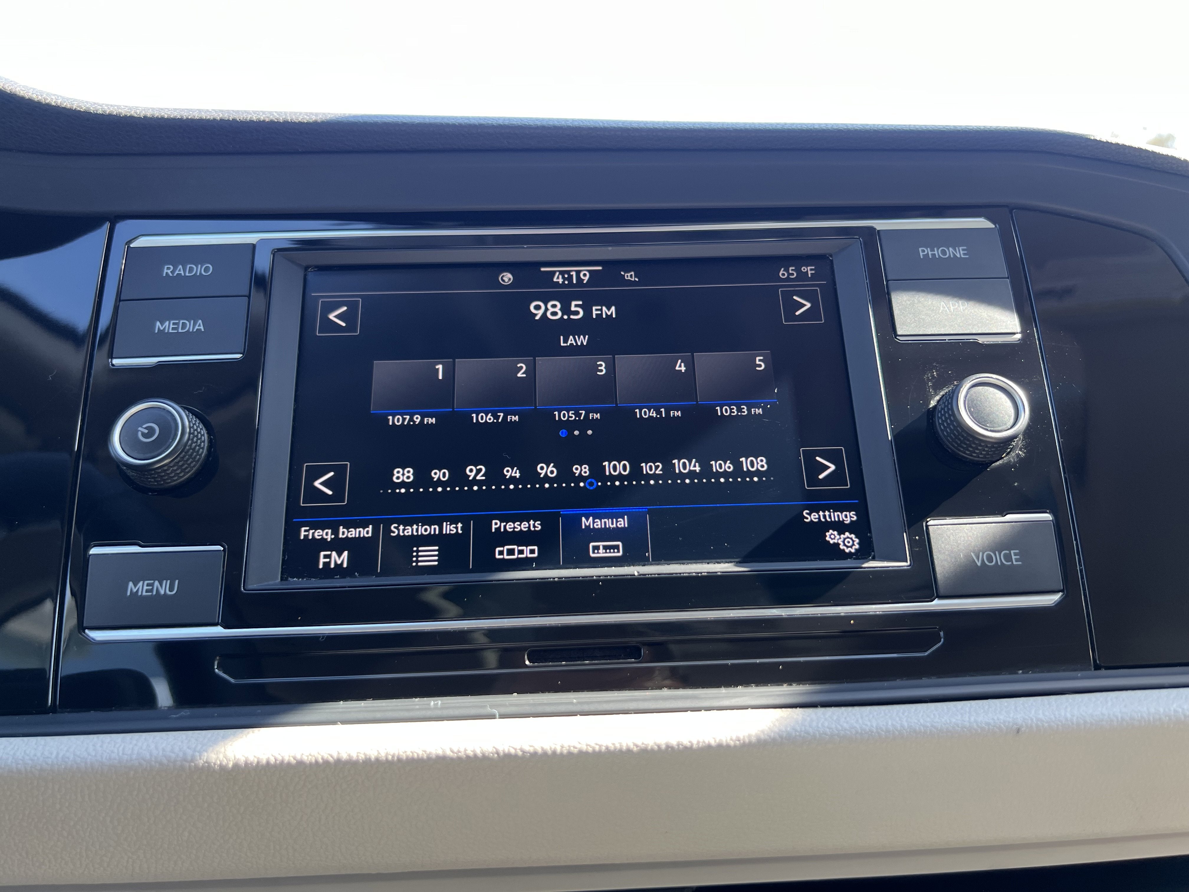 2023 Volkswagen Jetta SE