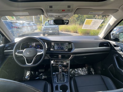 2023 Volkswagen Jetta SE w/sunroof