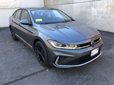 2026 Volkswagen Jetta SE w/black wheel package