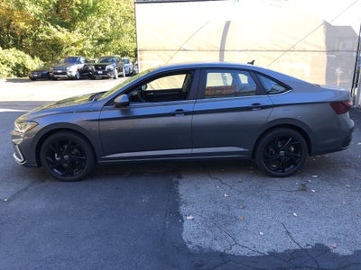 2026 Volkswagen Jetta SE w/black wheel package