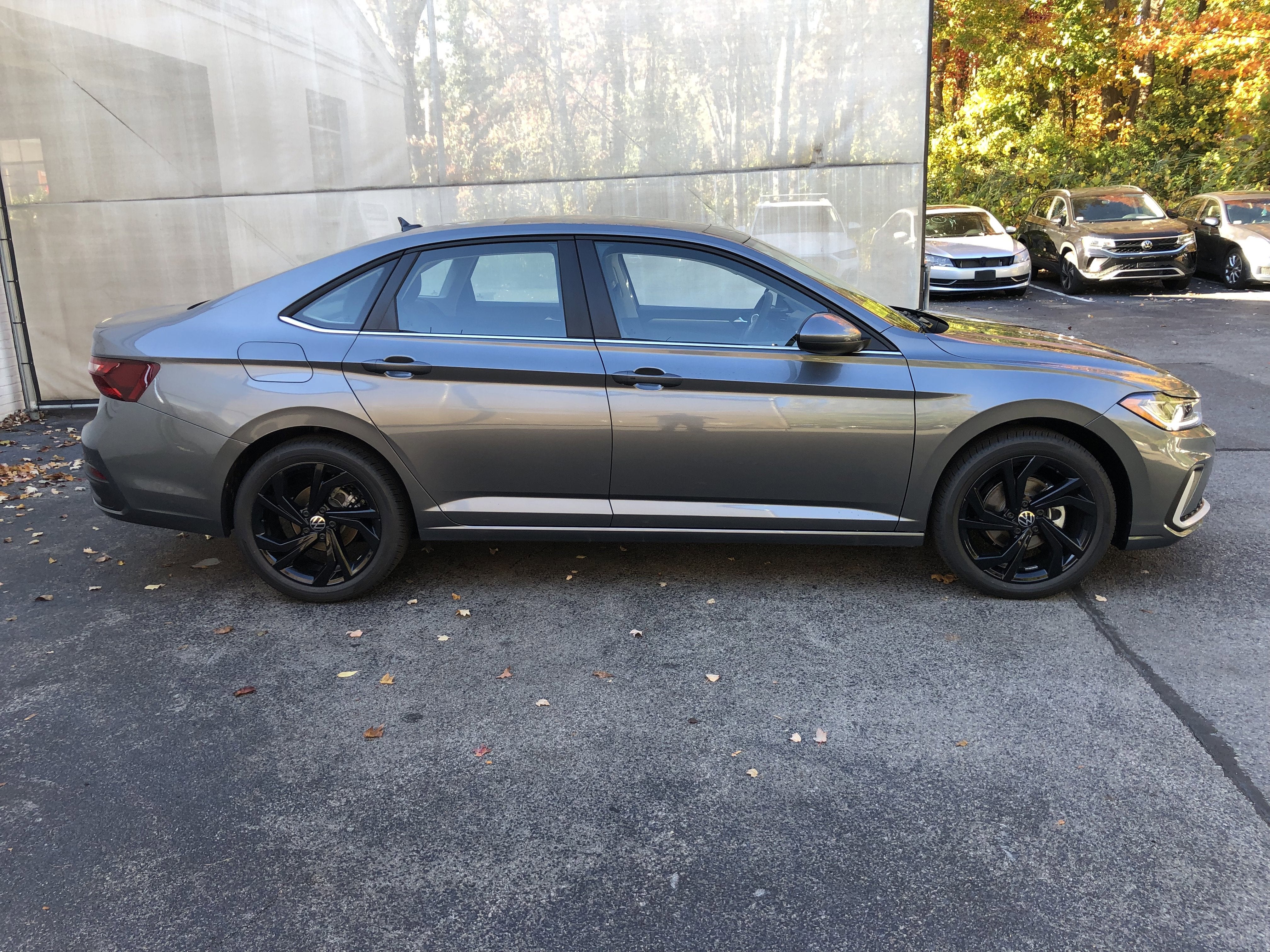 2026 Volkswagen Jetta SE w/black wheel package