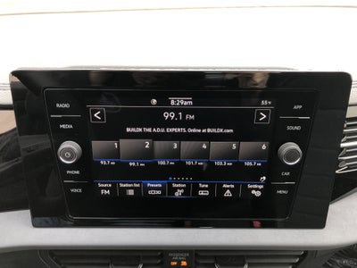 2026 Volkswagen Jetta SE w/black wheel package