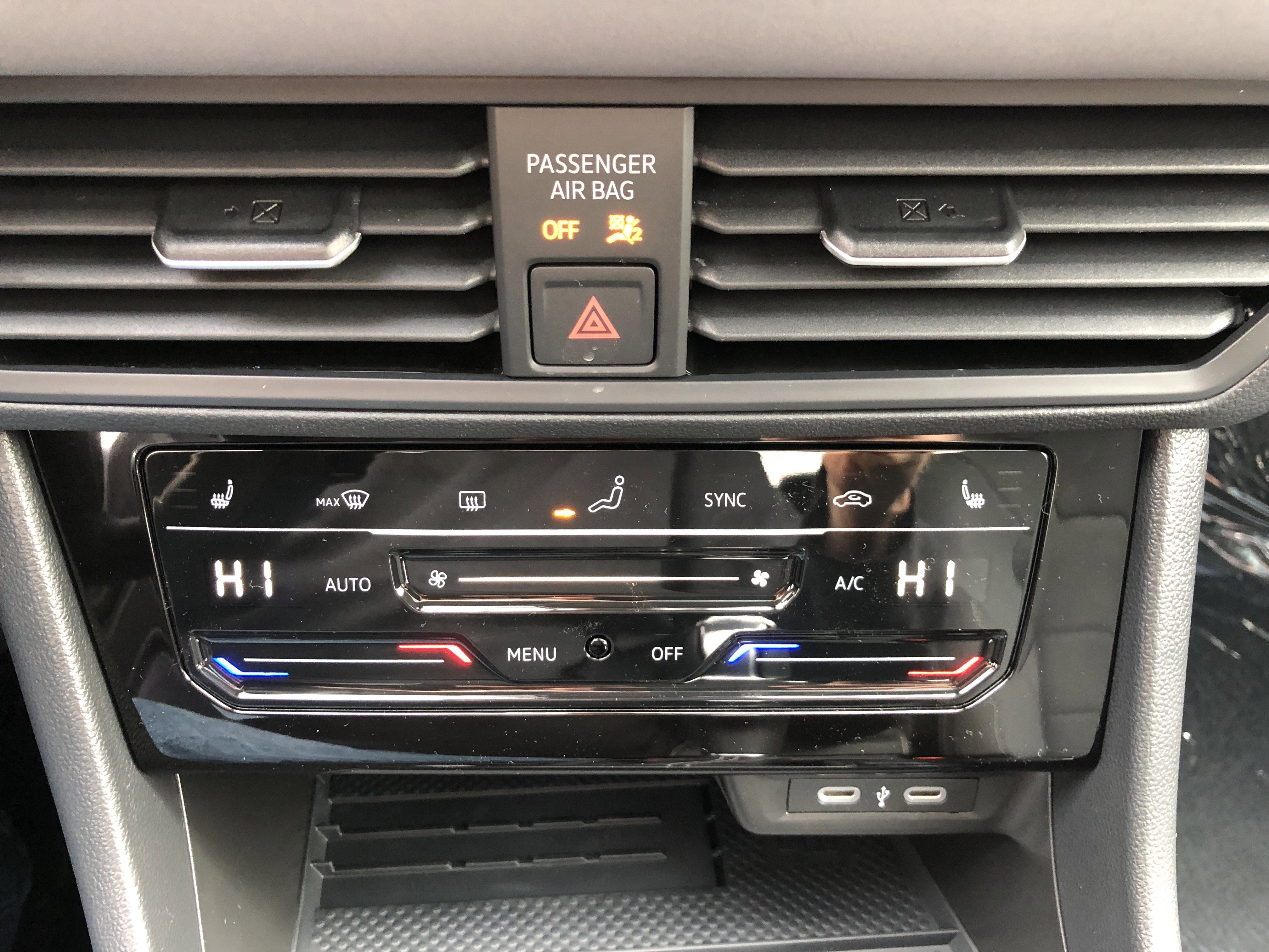 2026 Volkswagen Jetta SE w/black wheel package