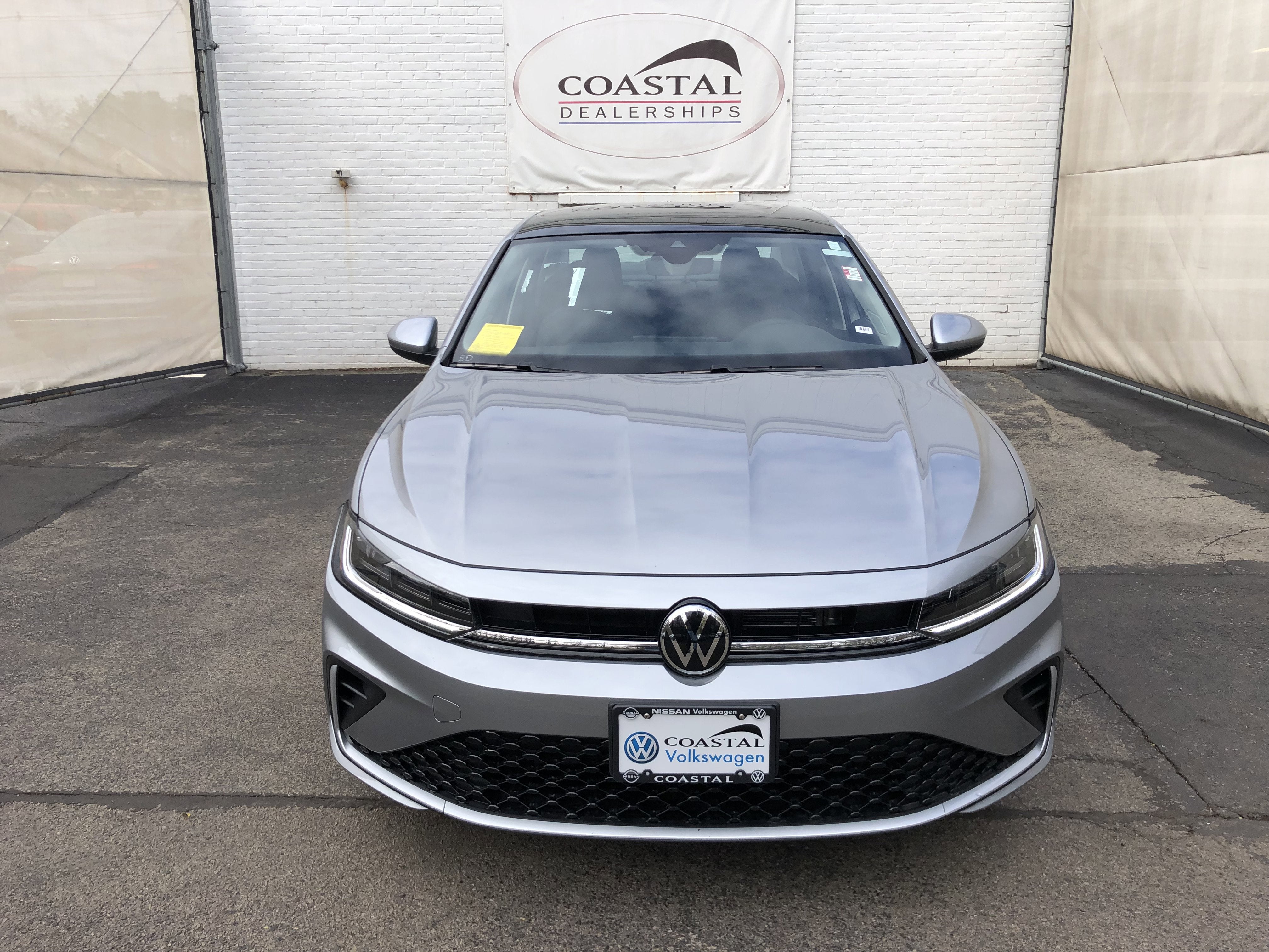 2026 Volkswagen Jetta SE w/black wheel package