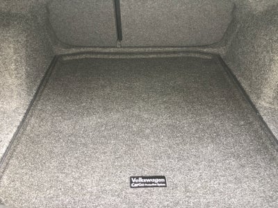 2026 Volkswagen Jetta SE w/black wheel package