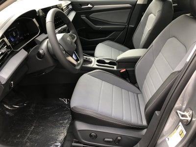 2026 Volkswagen Jetta SE w/black wheel package