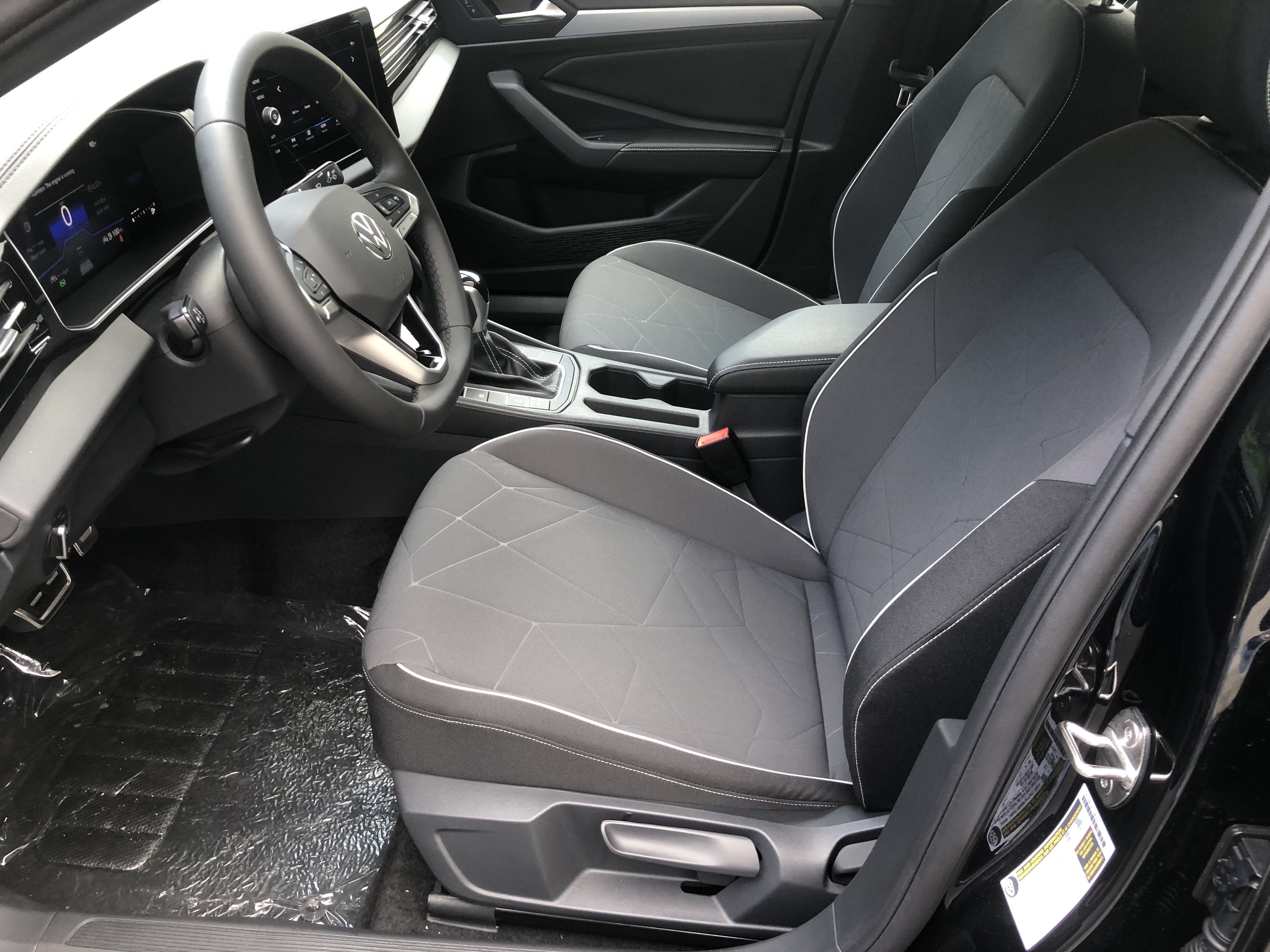 2026 Volkswagen Jetta Sport w/ext. range remote starter