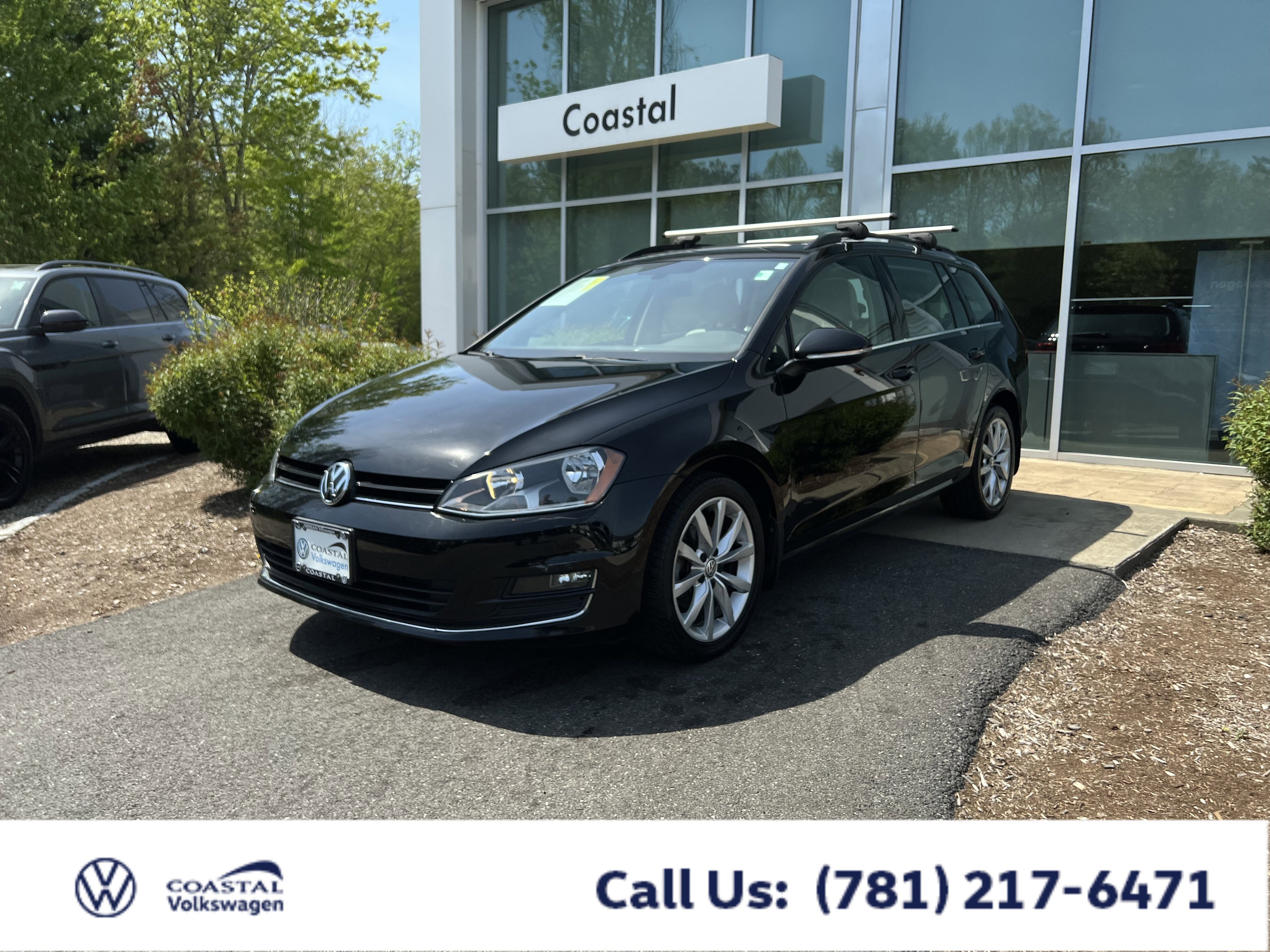 2017 Volkswagen Golf SportWagen TSI SE's photo