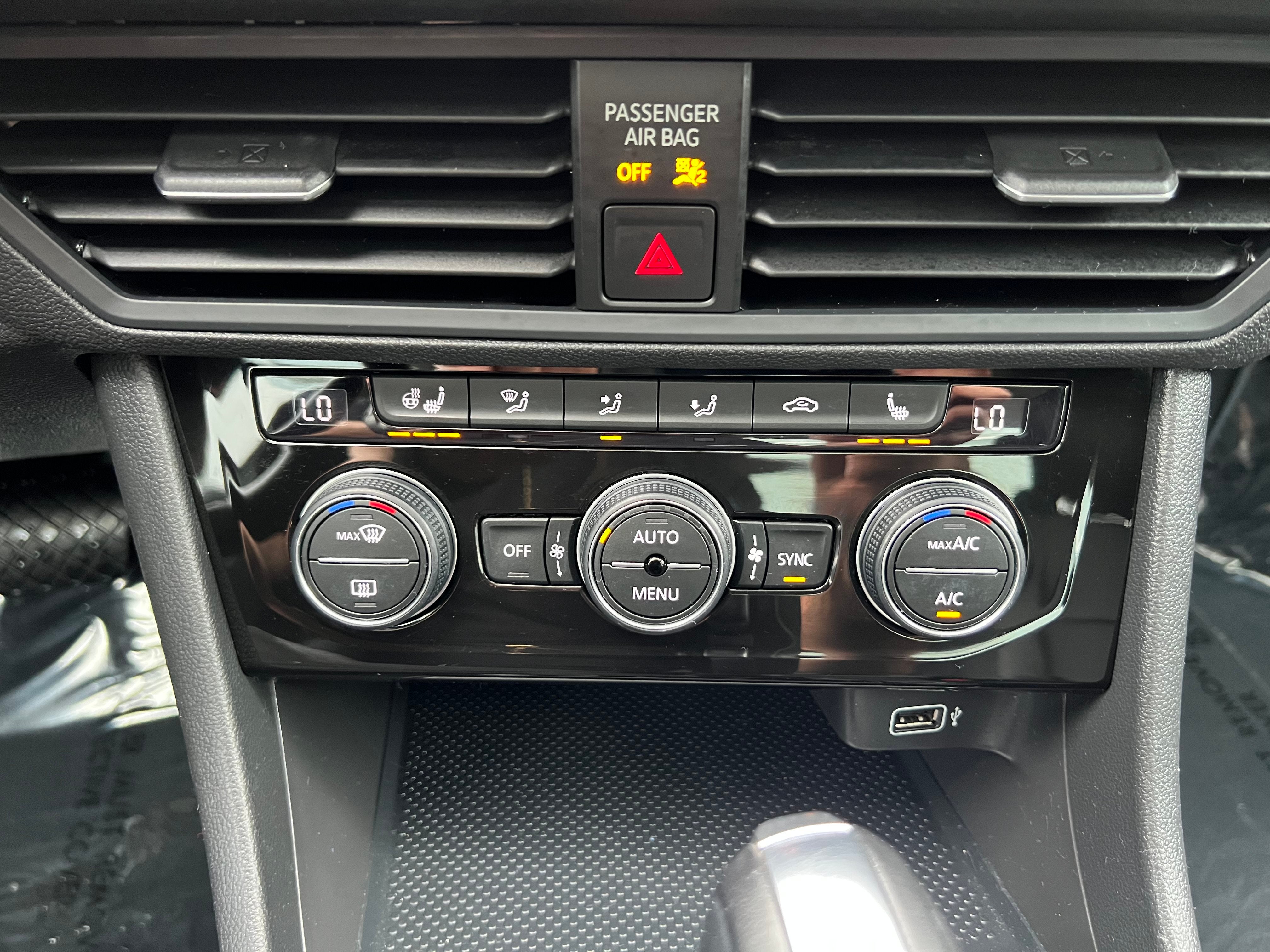 2019 Volkswagen Jetta SE W/Cold Weather Package