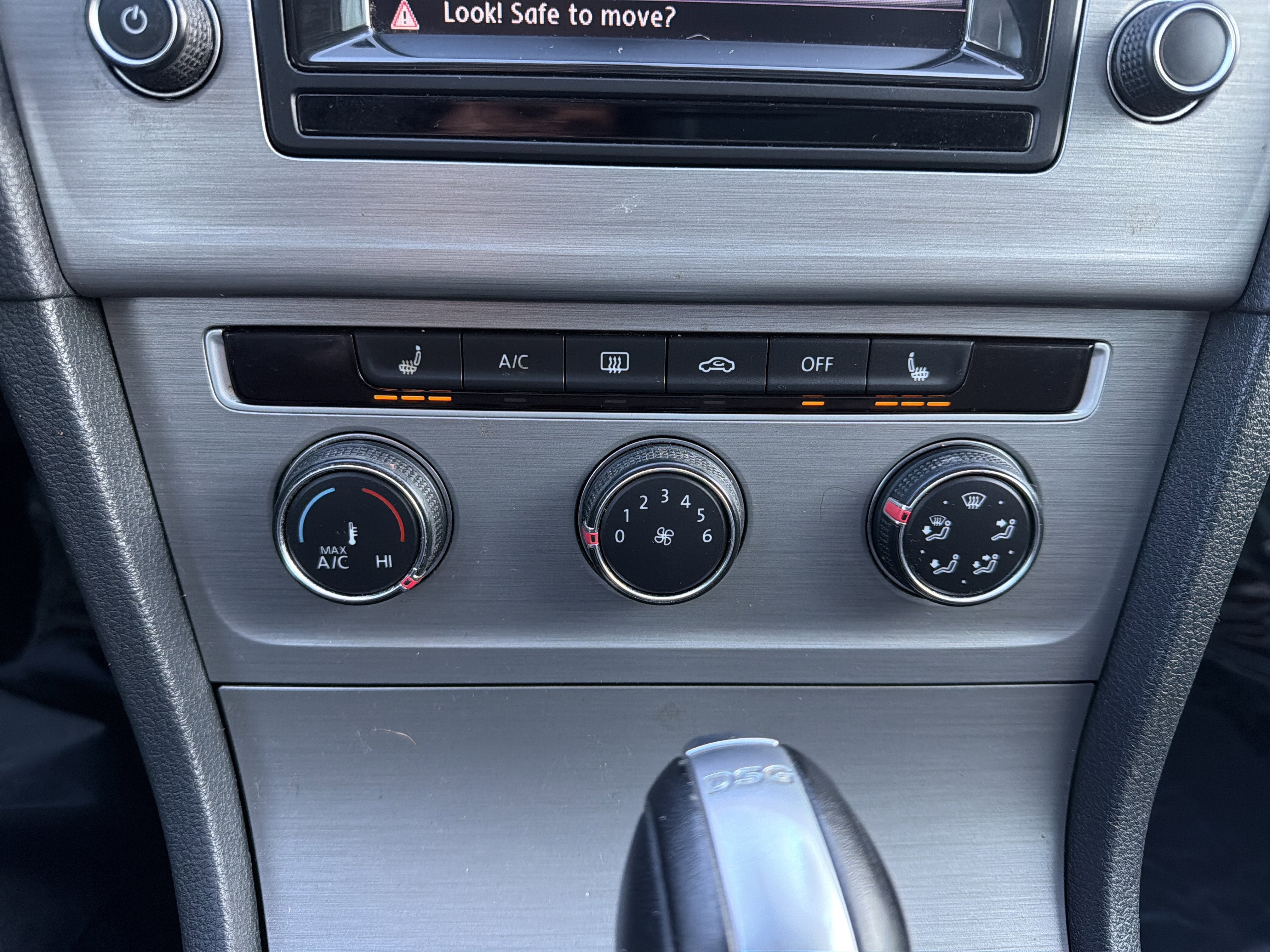 2015 Volkswagen Golf SportWagen TDI S