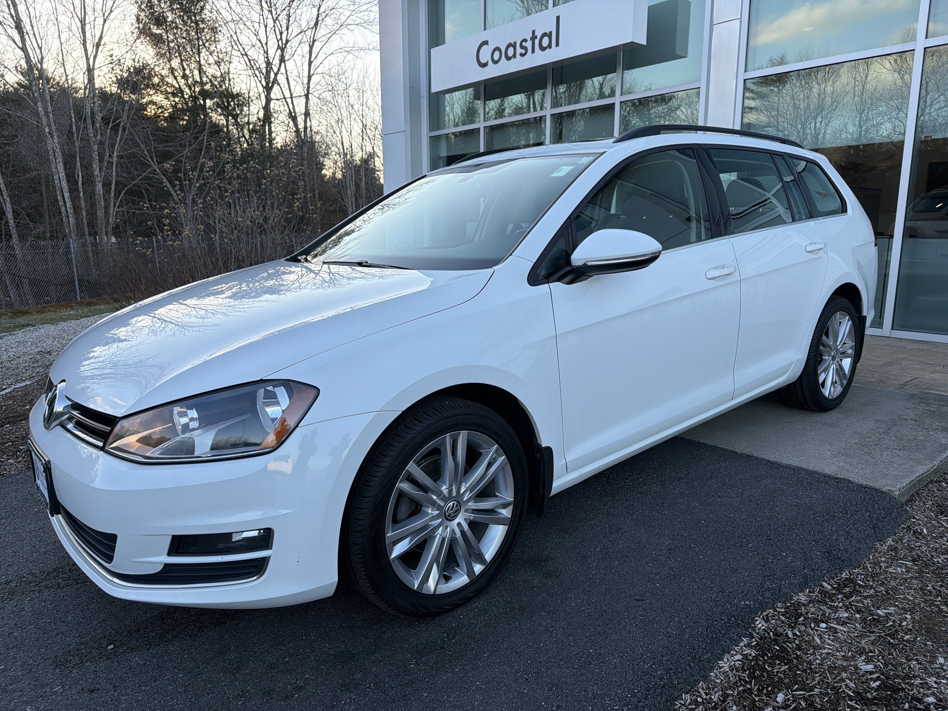 2015 Volkswagen Golf SportWagen TDI S