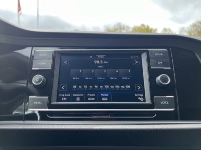 2022 Volkswagen Jetta SE