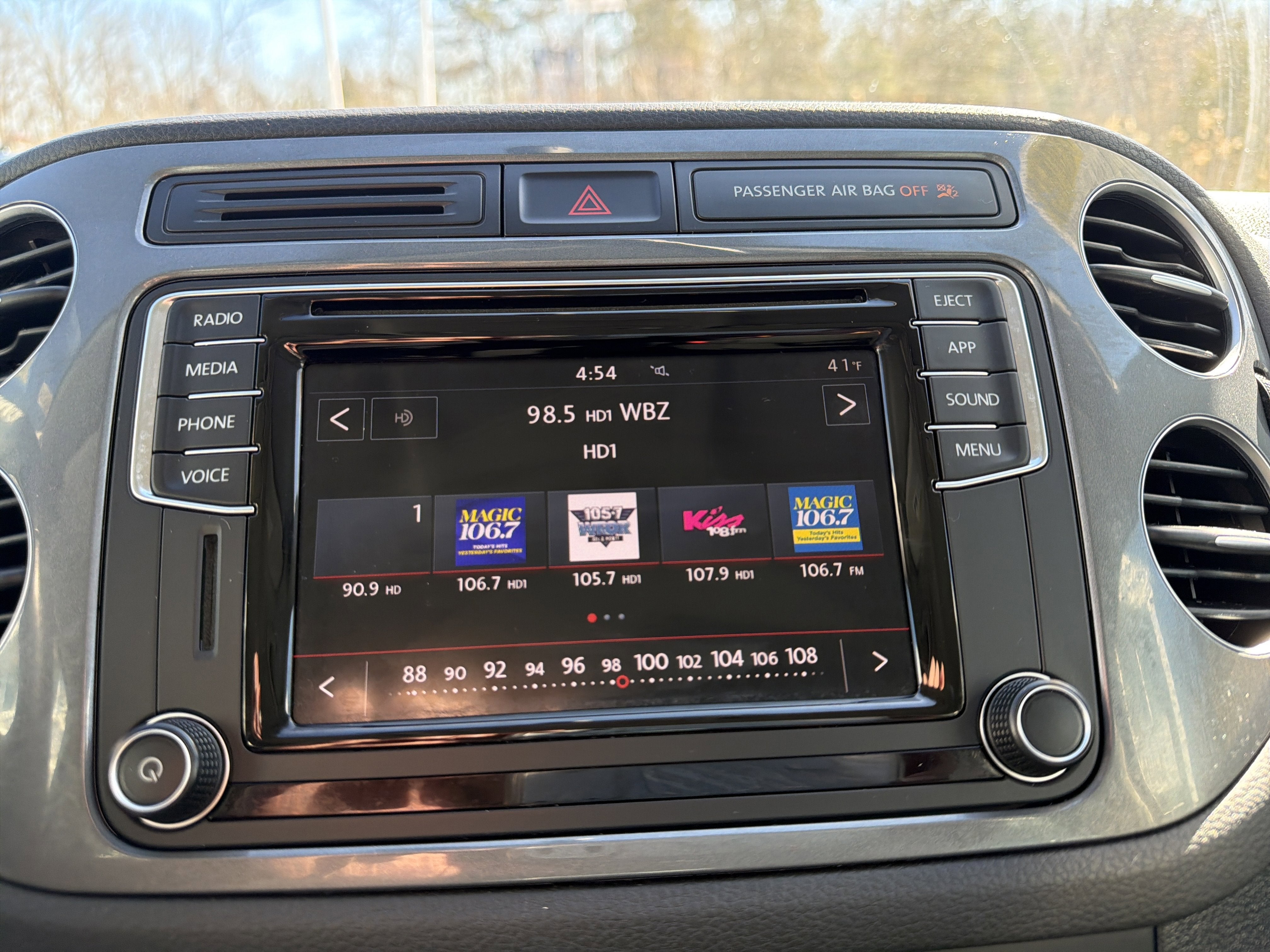 2018 Volkswagen Tiguan Limited Base