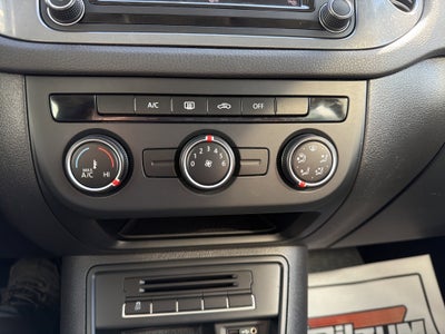 2018 Volkswagen Tiguan Limited Base