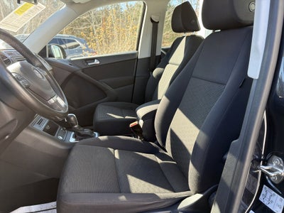 2018 Volkswagen Tiguan Limited Base