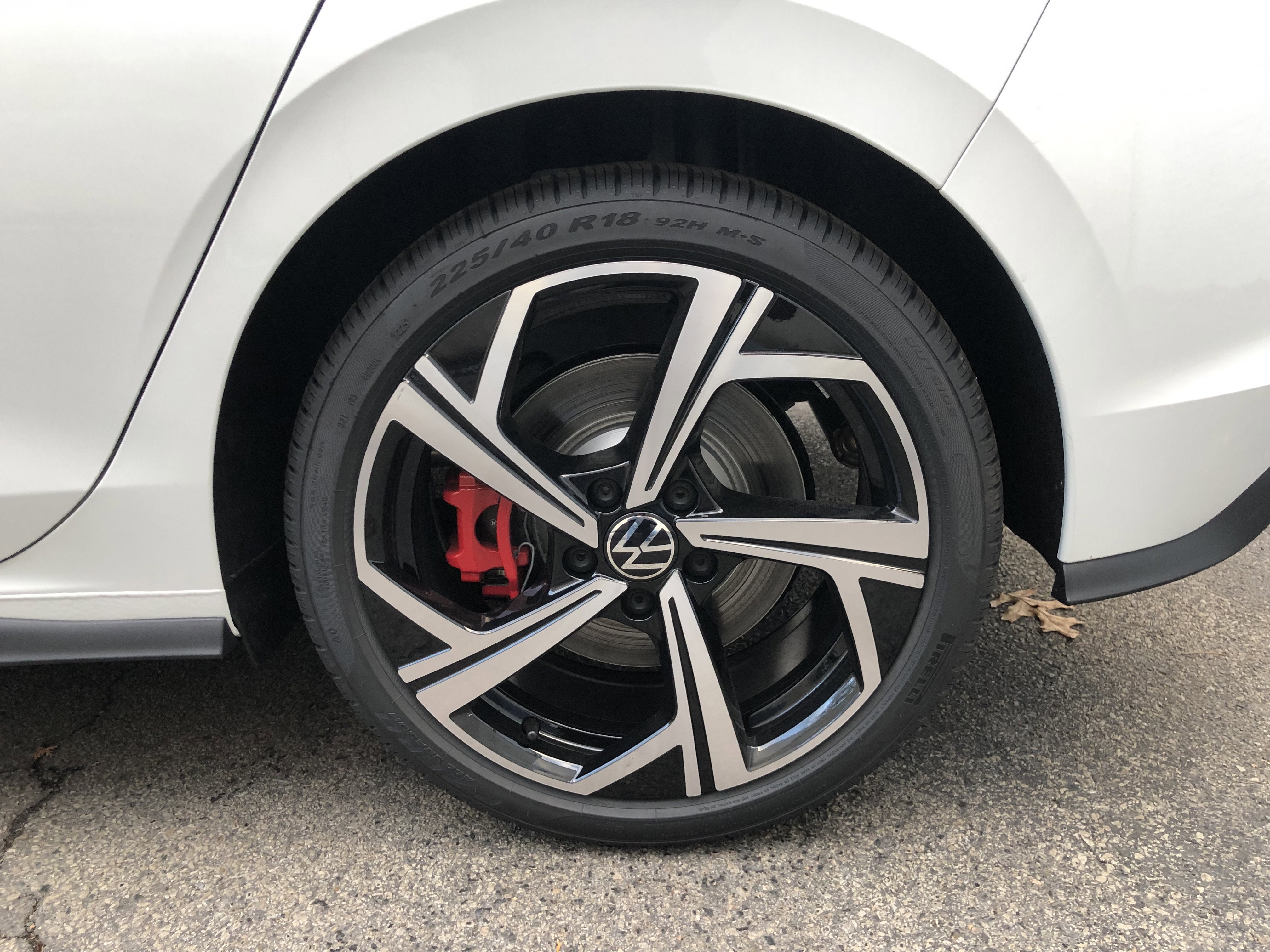 2026 Volkswagen Golf GTI SE