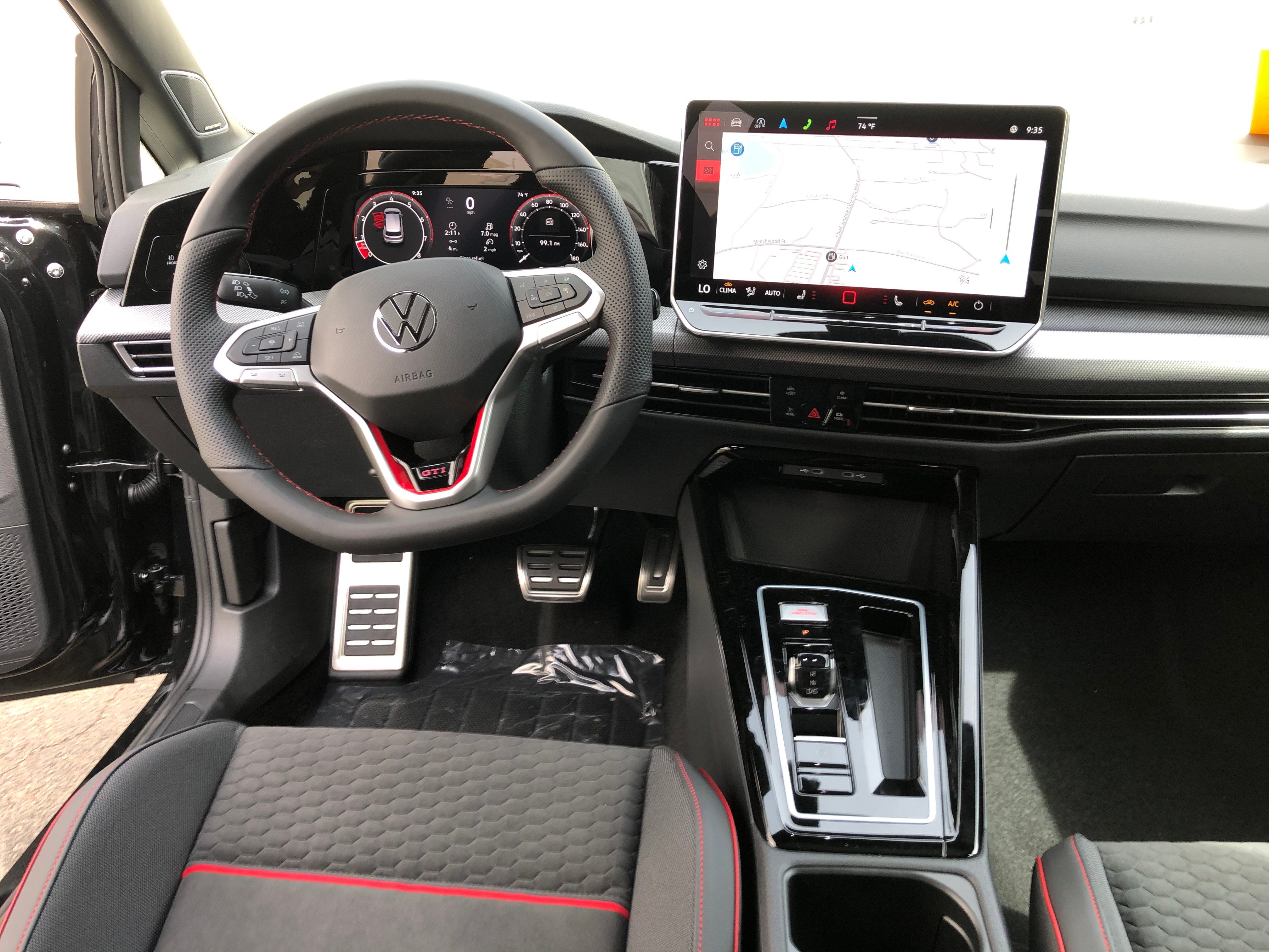 2026 Volkswagen Golf GTI SE