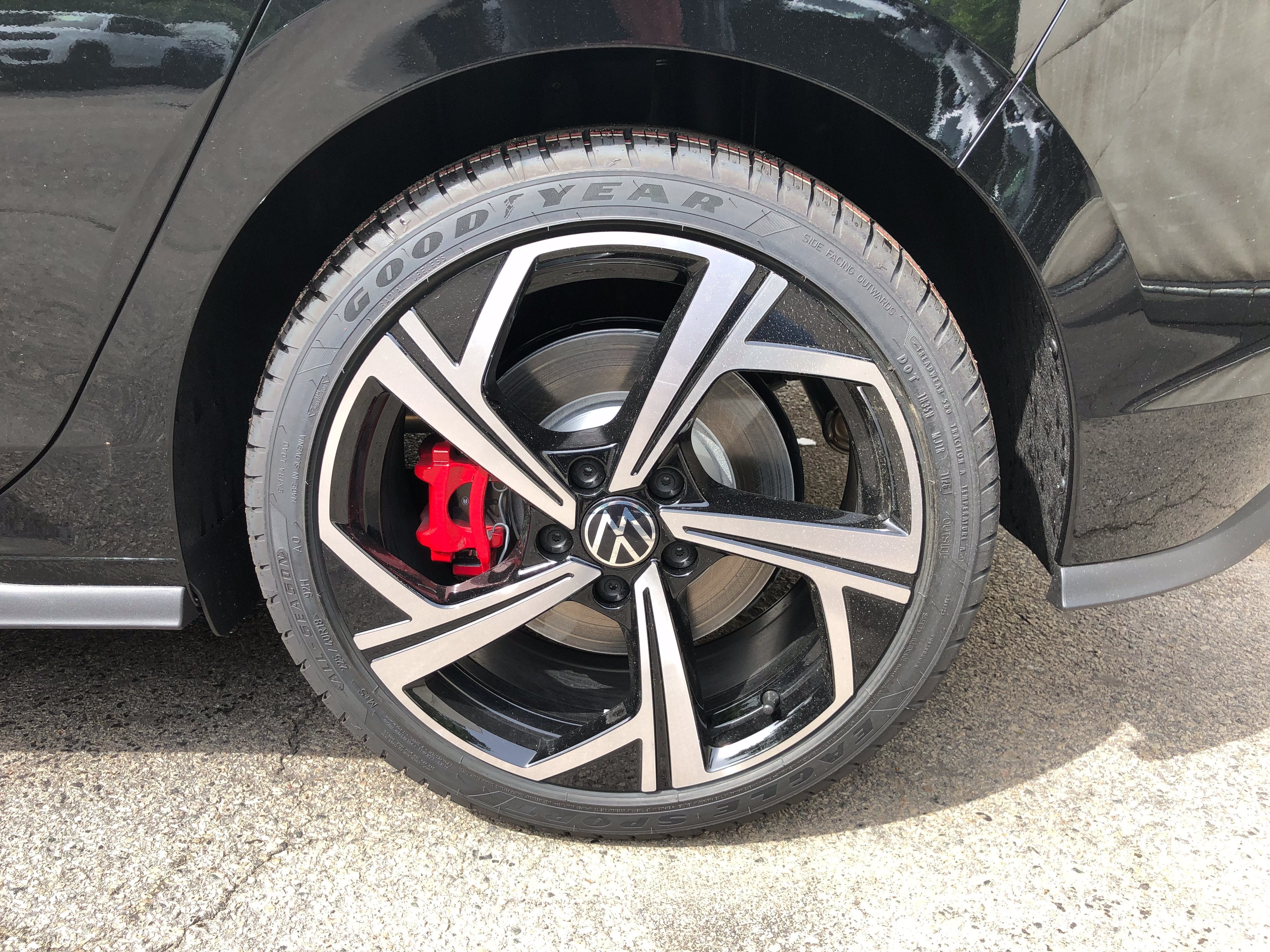 2026 Volkswagen Golf GTI SE