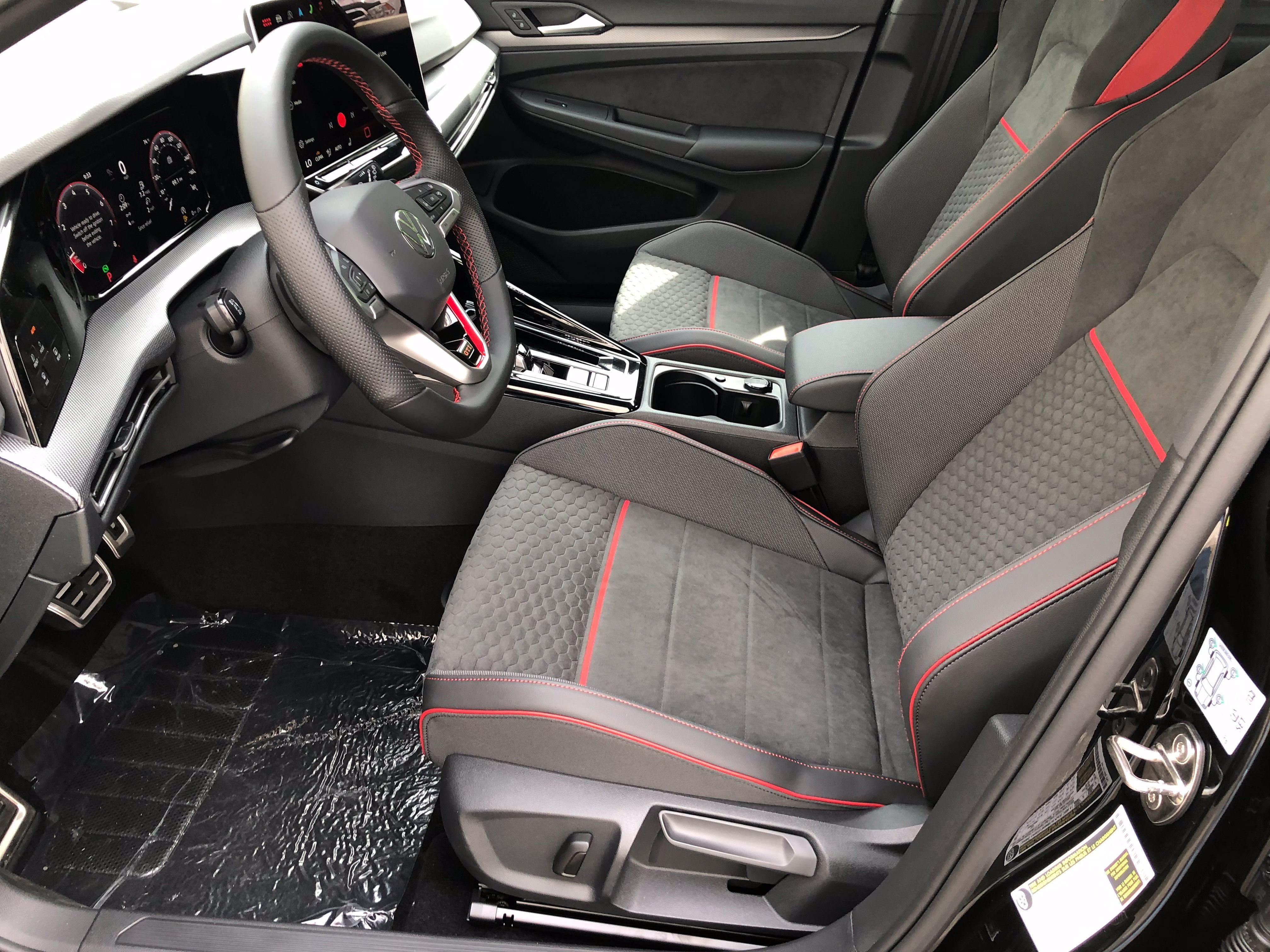 2026 Volkswagen Golf GTI SE